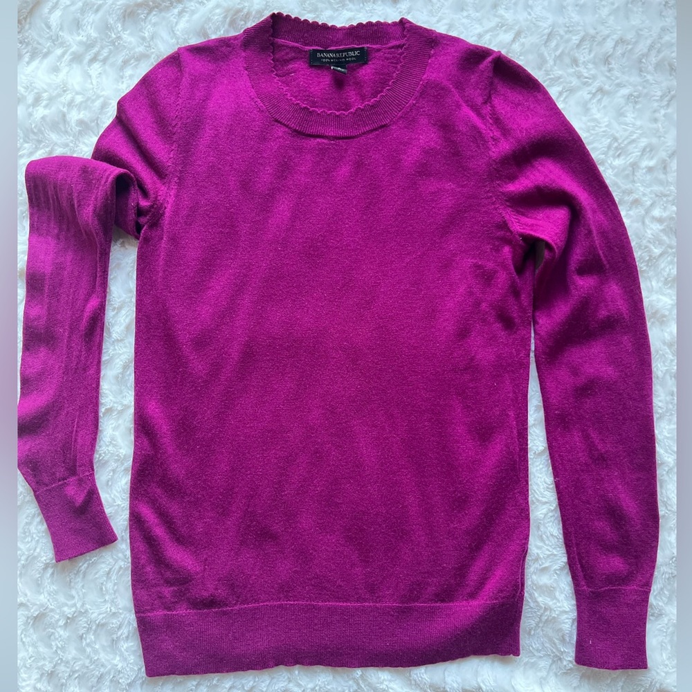 Republic Women’s 100% Extra Fine Merino Wool Crew Sweater, Size Small